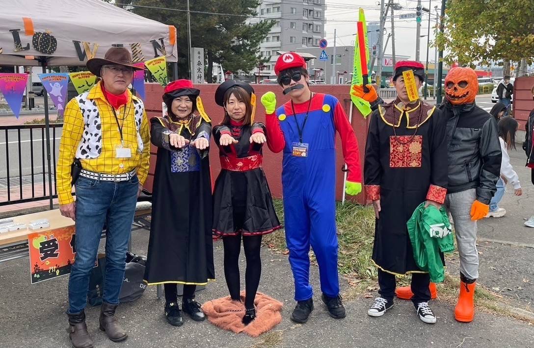 ハツキタハロウィン、商店街や理事の方